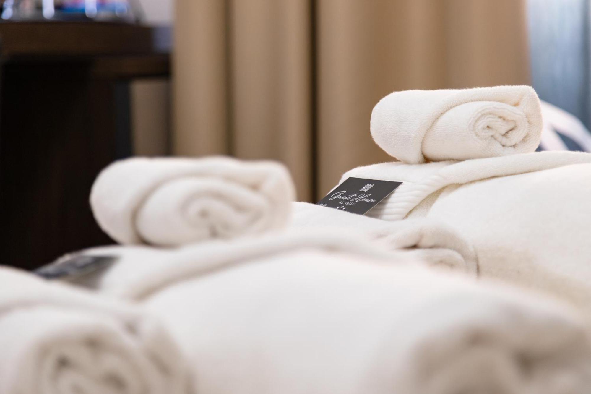 Guest House Al Viale Caltagirone Bagian luar foto