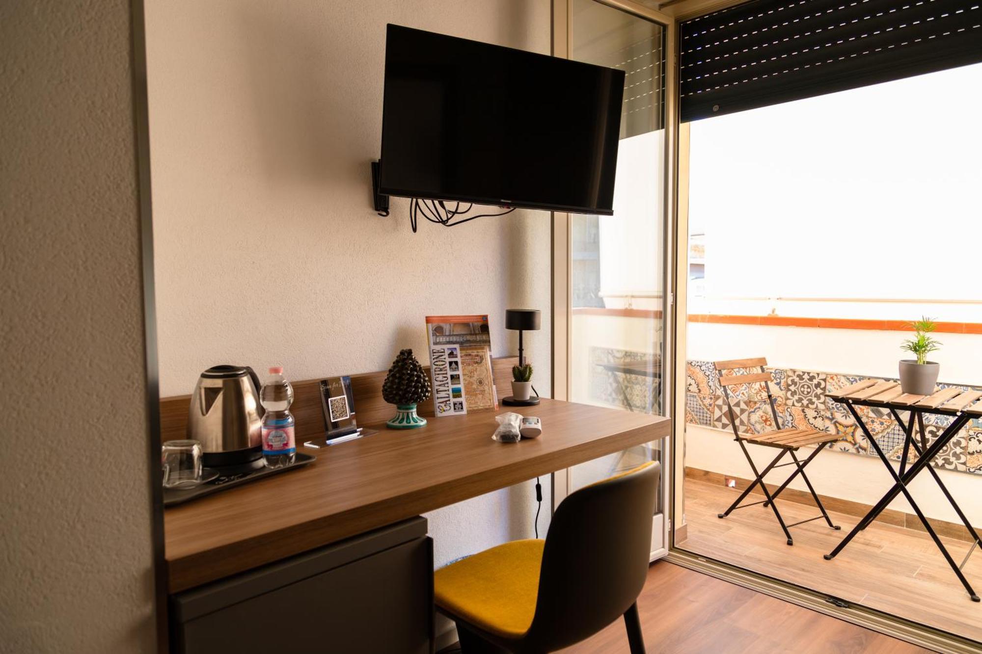Guest House Al Viale Caltagirone Bagian luar foto