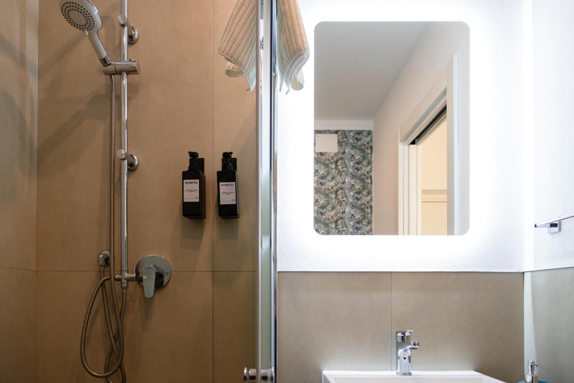Guest House Al Viale Caltagirone Bagian luar foto