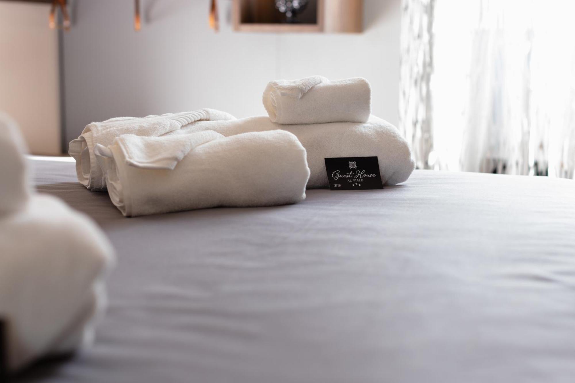 Guest House Al Viale Caltagirone Bagian luar foto